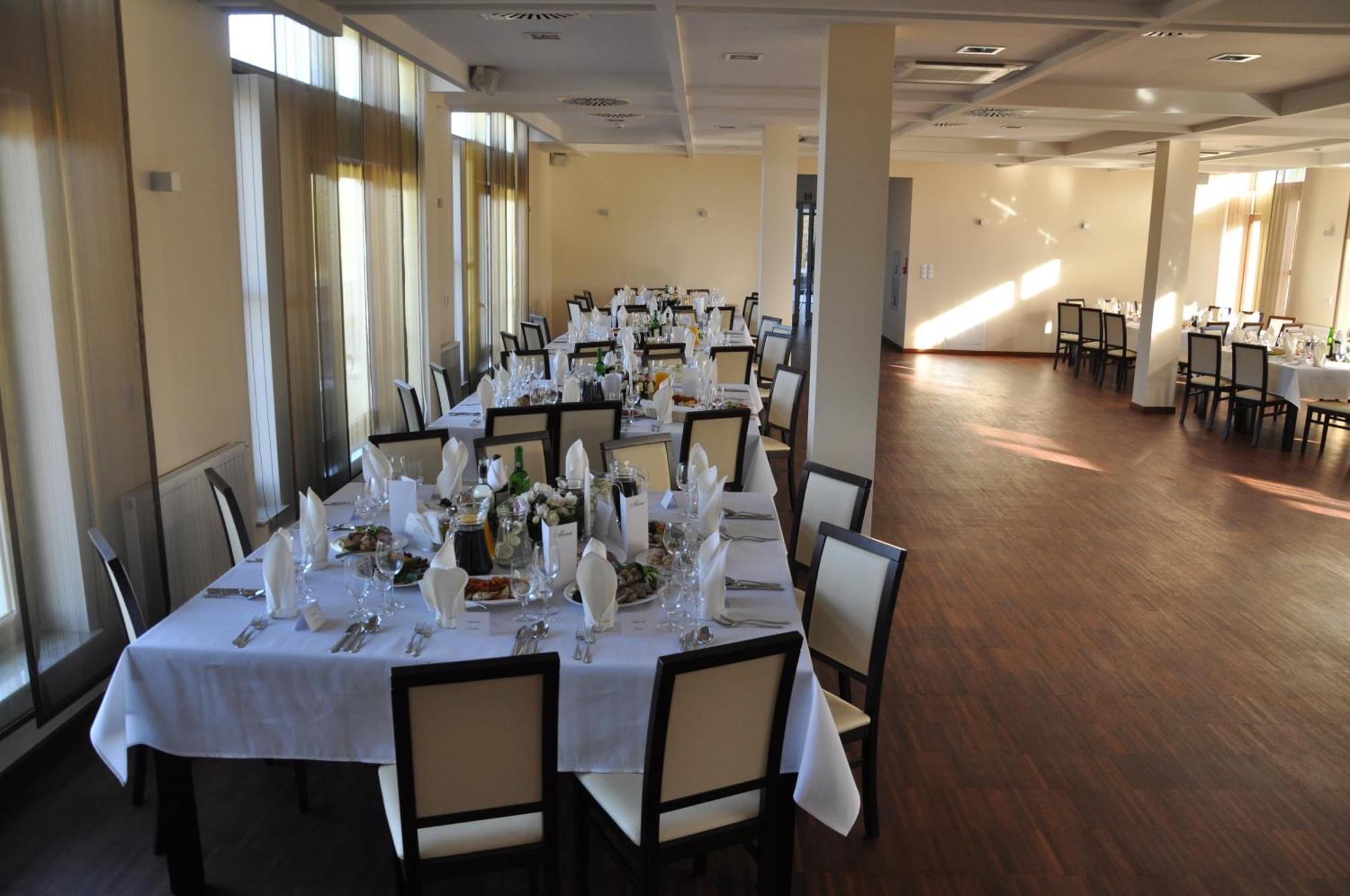 Hotel Aviator Kielce "Business Hotel Medical & Spa" 외부 사진