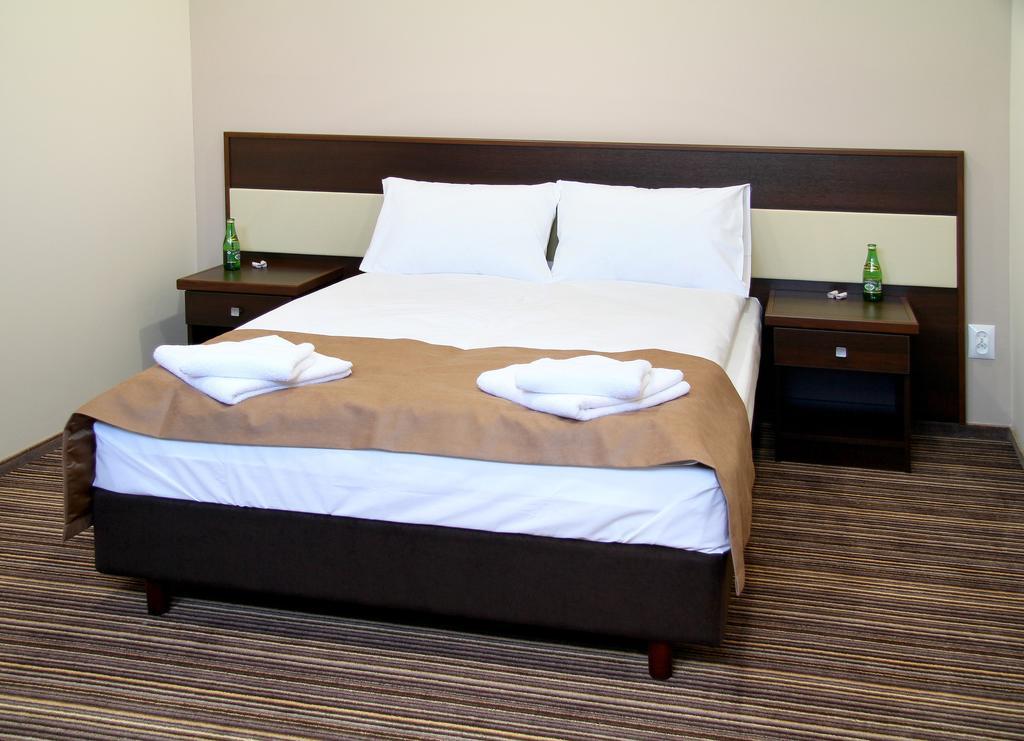 Hotel Aviator Kielce "Business Hotel Medical & Spa" 외부 사진